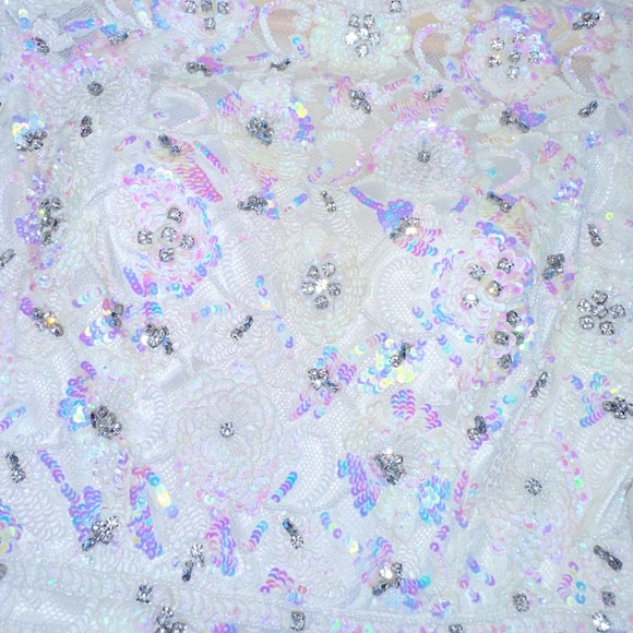 Beautiful WHITE Sherri Hill - Picture 10 of 15